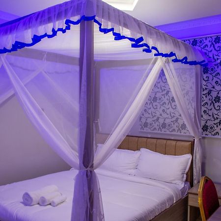 Equine Hotel Ruiru Екстер'єр фото