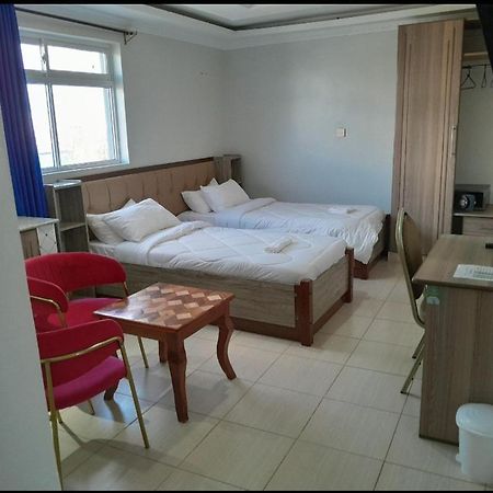 Equine Hotel Ruiru Екстер'єр фото
